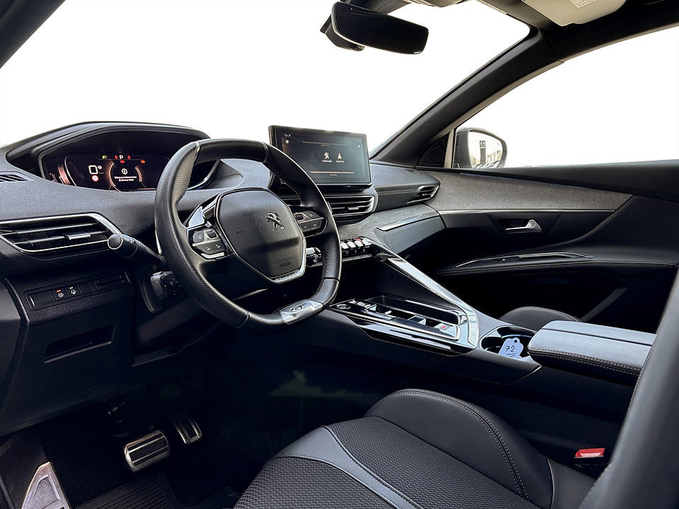Bild på Peugeot 5008 GT 1.2 PT 130hk Aut 7-SITS B-KAMERA CARPLAY