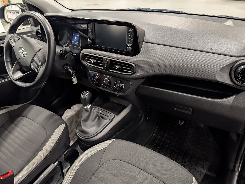 Hyundai i10 1.0 Essential Carplay/15" fälgar thumbnail