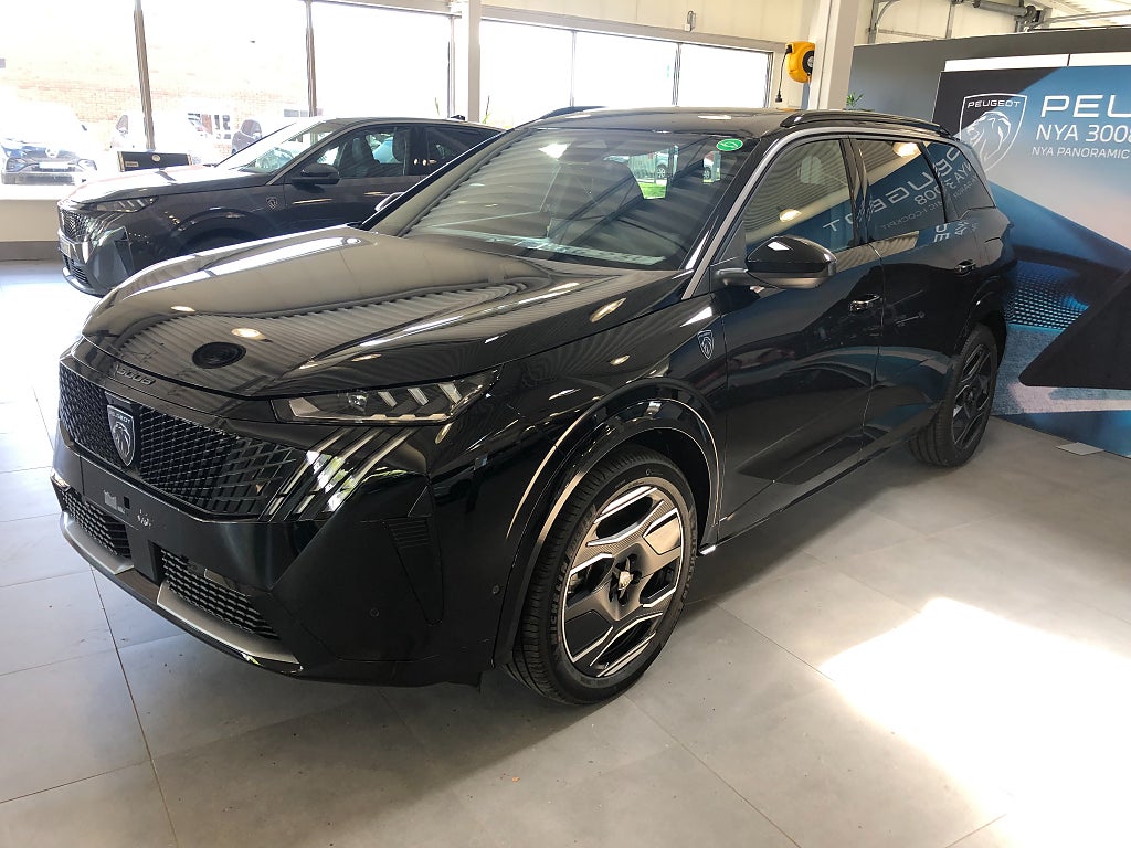 Peugeot E-5008 Long Range GT Ultimate 7 sits Omgående leverans
