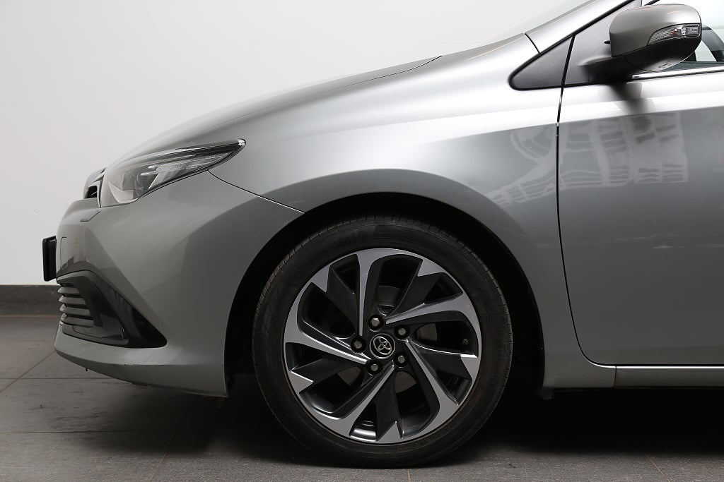 Toyota Auris 1,2 Turbo Active Plus 5d Kamera Comfortpaket 2015