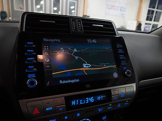SUV Toyota Land Cruiser 23 av 27