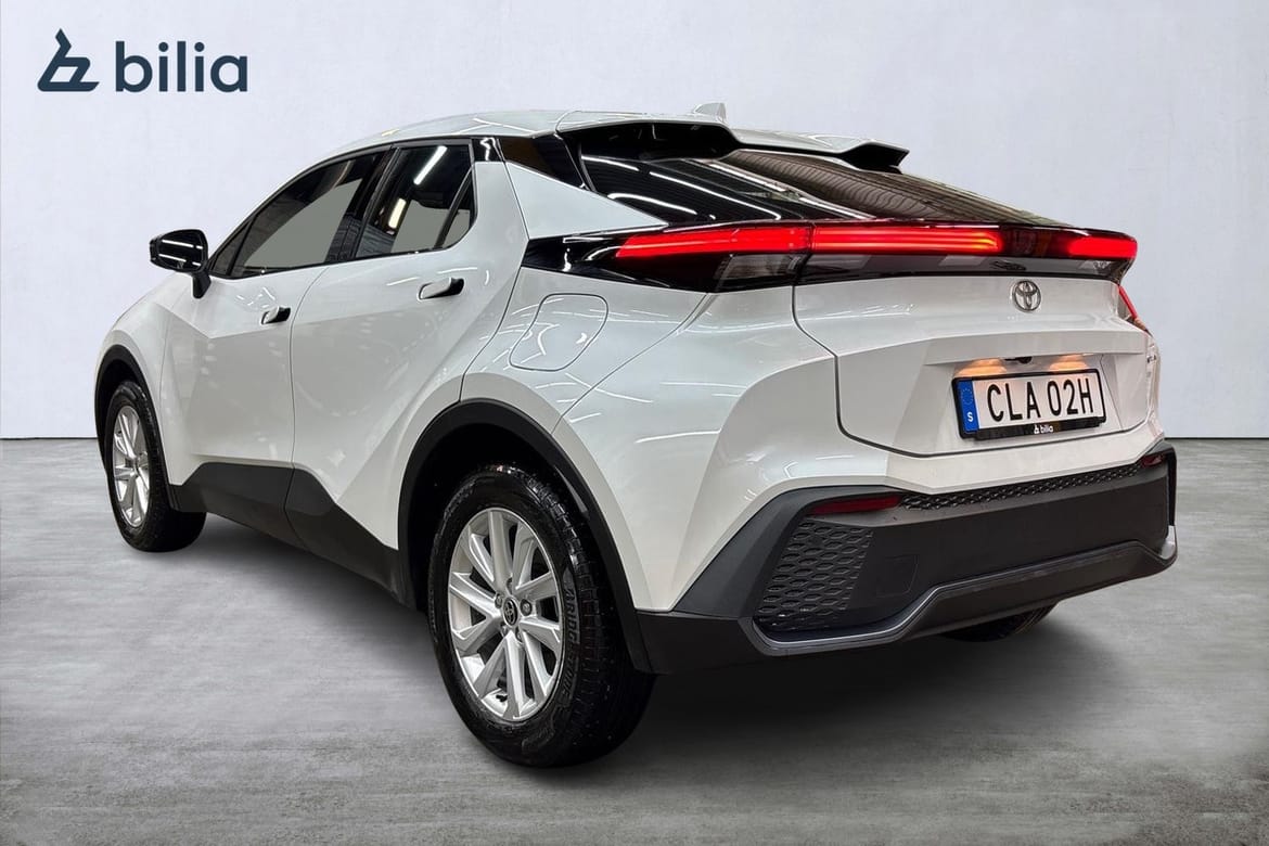 Toyota C-HR 2025, bild 2/10