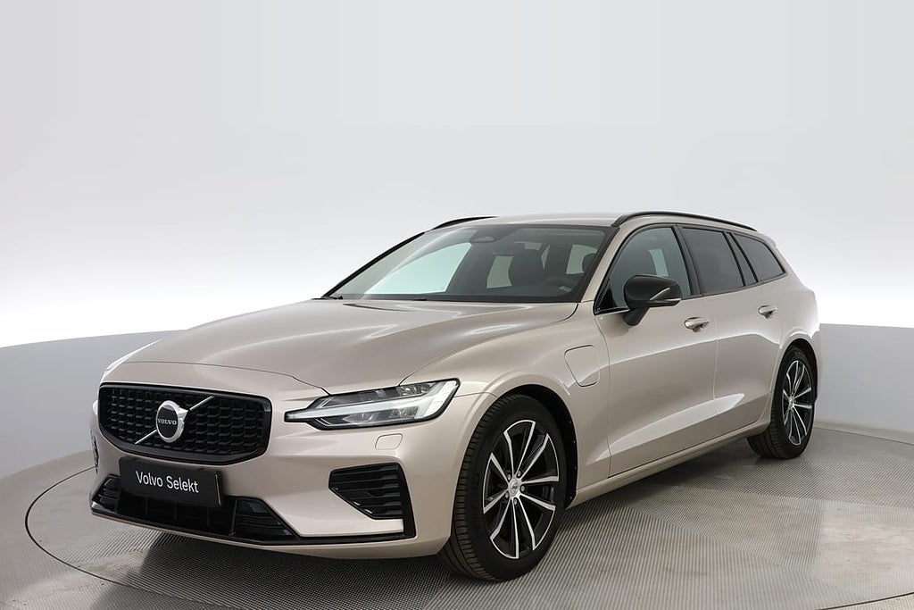 Volvo V60 T6 Plus Dark Edition
