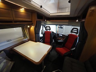 Husbil-halvintegrerad Kabe Travel Master 750 LXL 8 av 22