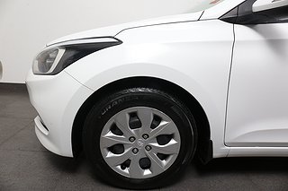 Halvkombi Hyundai i20 4 av 19