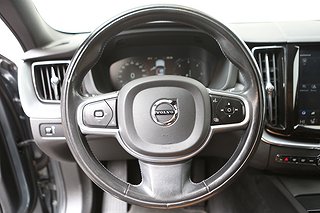SUV Volvo XC60 14 av 35