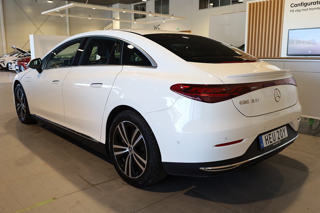 Mercedes-Benz EQE 300 89 kWh Electric Art Line  Navi Leasbar Kamera 2023