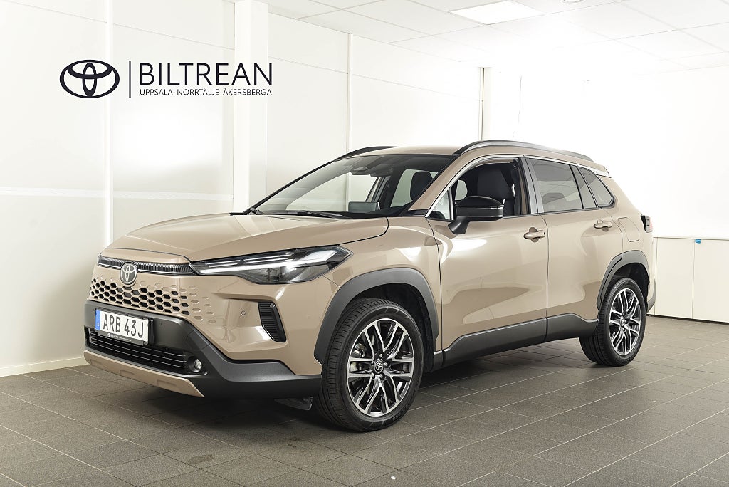 Toyota Corolla Cross 1.8 Elhybrid Style Backkamera Carplay Rattvärme MOMS