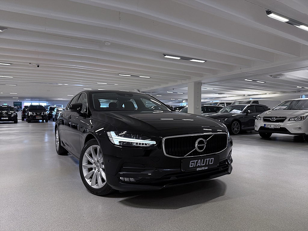 Volvo S90 D4 AWD 190hk Momentum Plus VOC Värmare Drag Fr 1752 Kr/Månaden