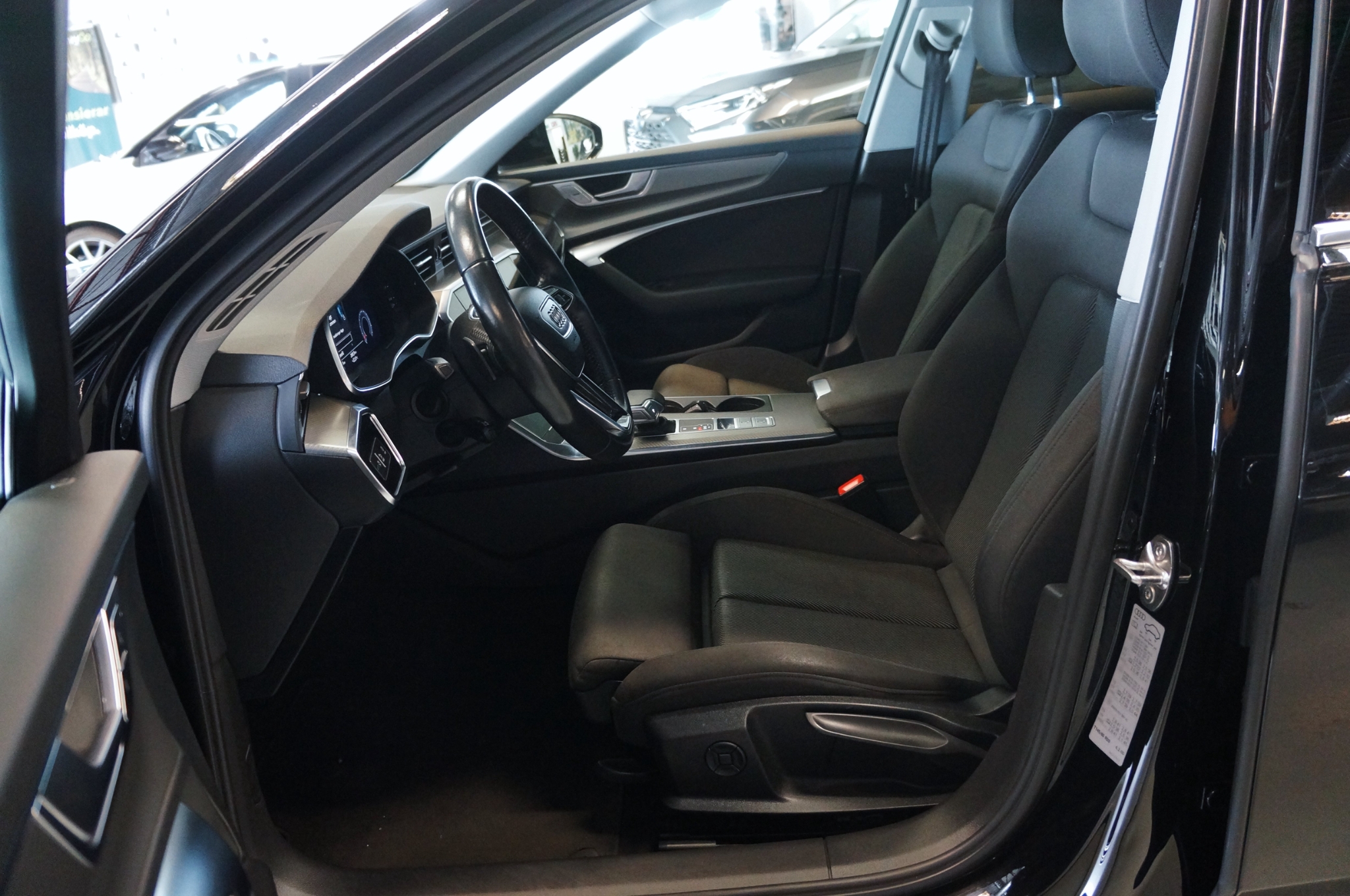 Audi A6 2019, photo 6/46