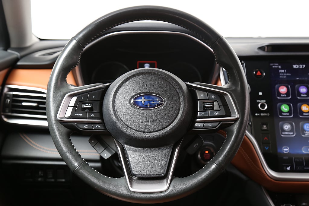 Subaru Outback 2,5i XFuel Touring AWD Skinn I Taklucka I H/K I Drag 2022
