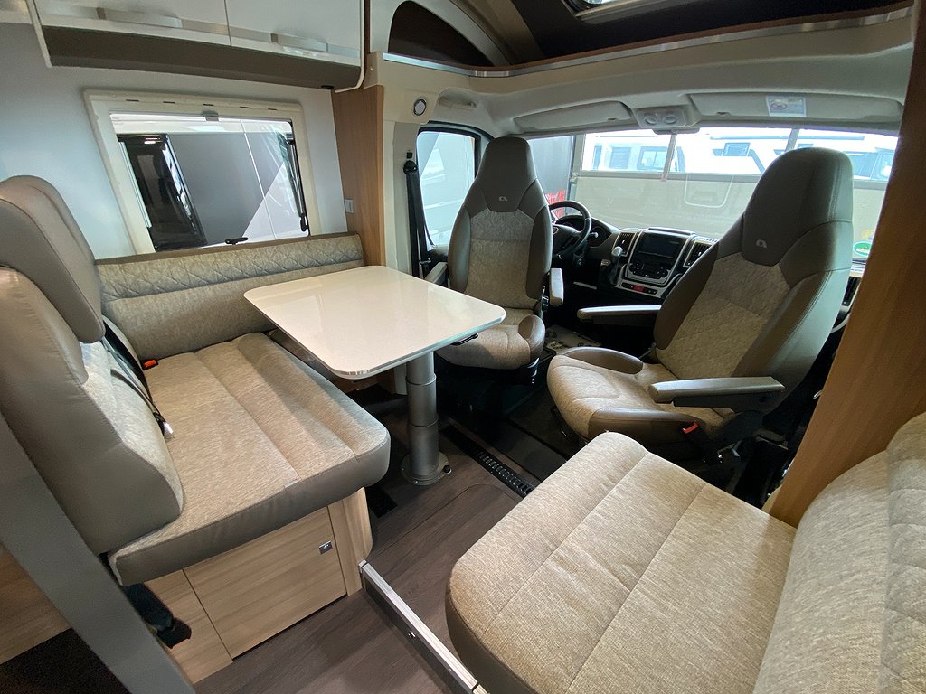 Adria Matrix Supreme 670 SC /Auto / ALDE / Solcell / Taksäng - Adria