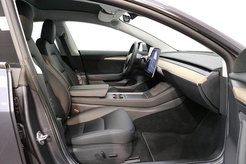 Tesla Model 3 2023 - miniatyr 12
