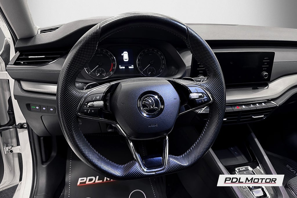 Skoda Octavia 2023 - miniatyr 11