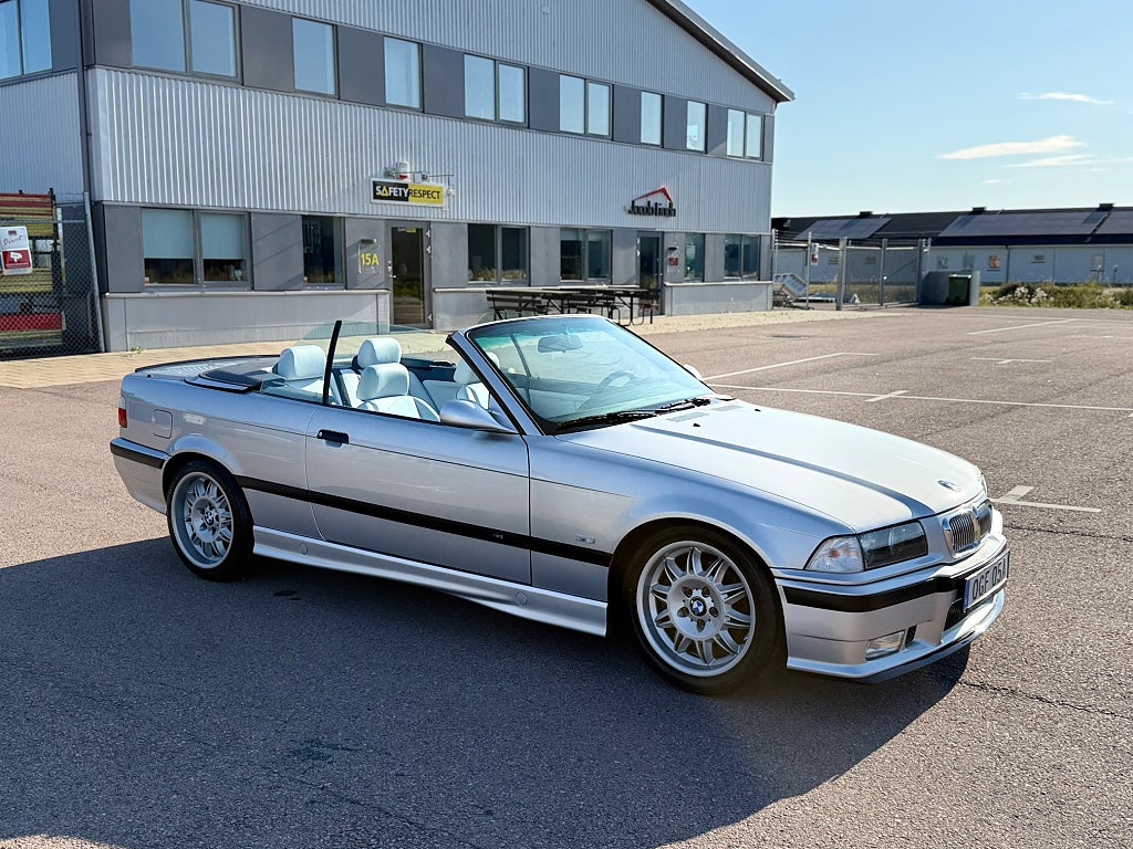 BMW M3 M3 3.2 E36 CABROLET M Sport Full-Utrustad AUTOMAT 