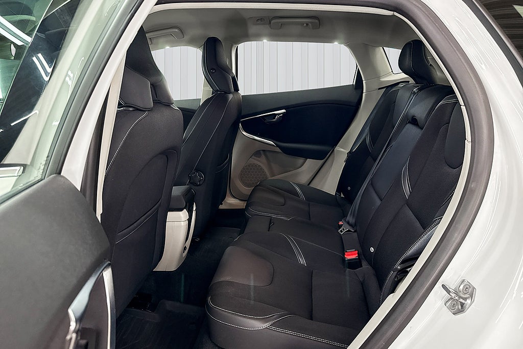 Volvo V40 2014