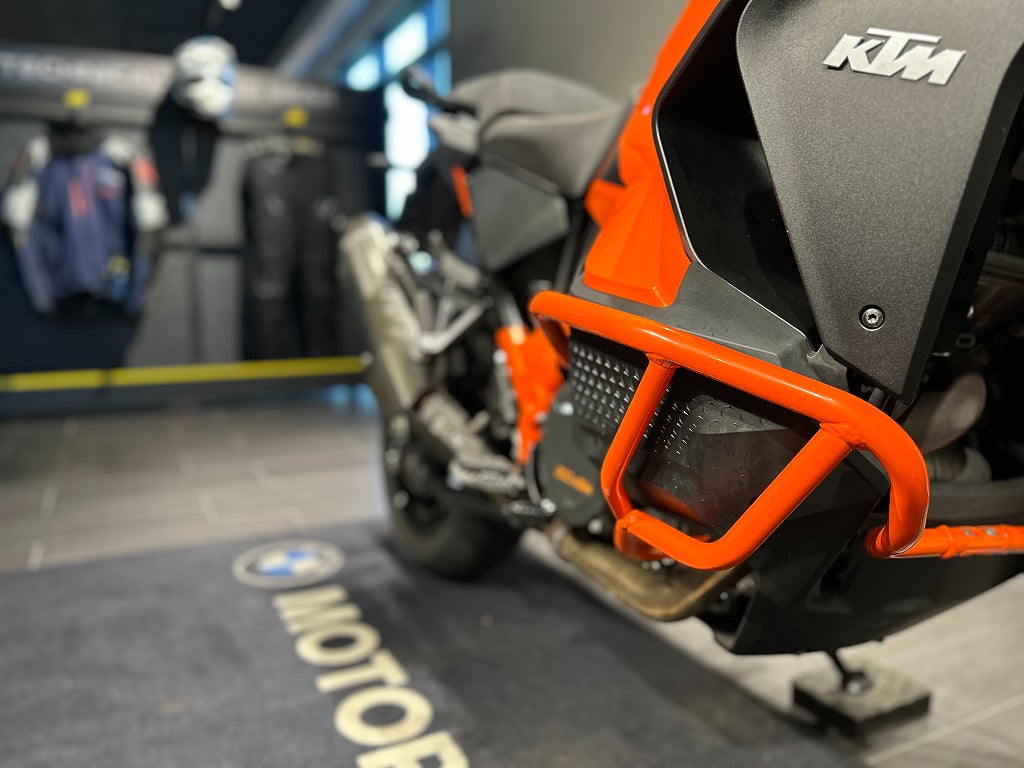 KTM 1290 Super Adventure S / Tech Pack / Slip-on / Kraschbågar