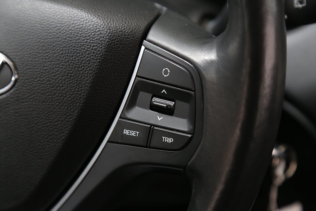 Hyundai i20 1,4 101hk Premium Aut 5D Bluetooh 2017