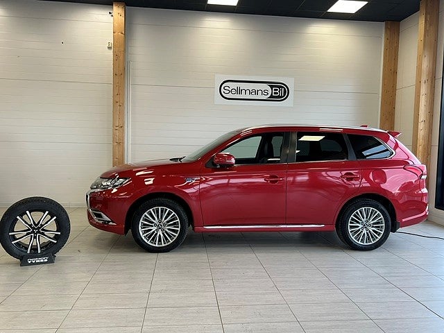 Mitsubishi Outlander PHEV CVT Business Drag/V-hjul/MoK