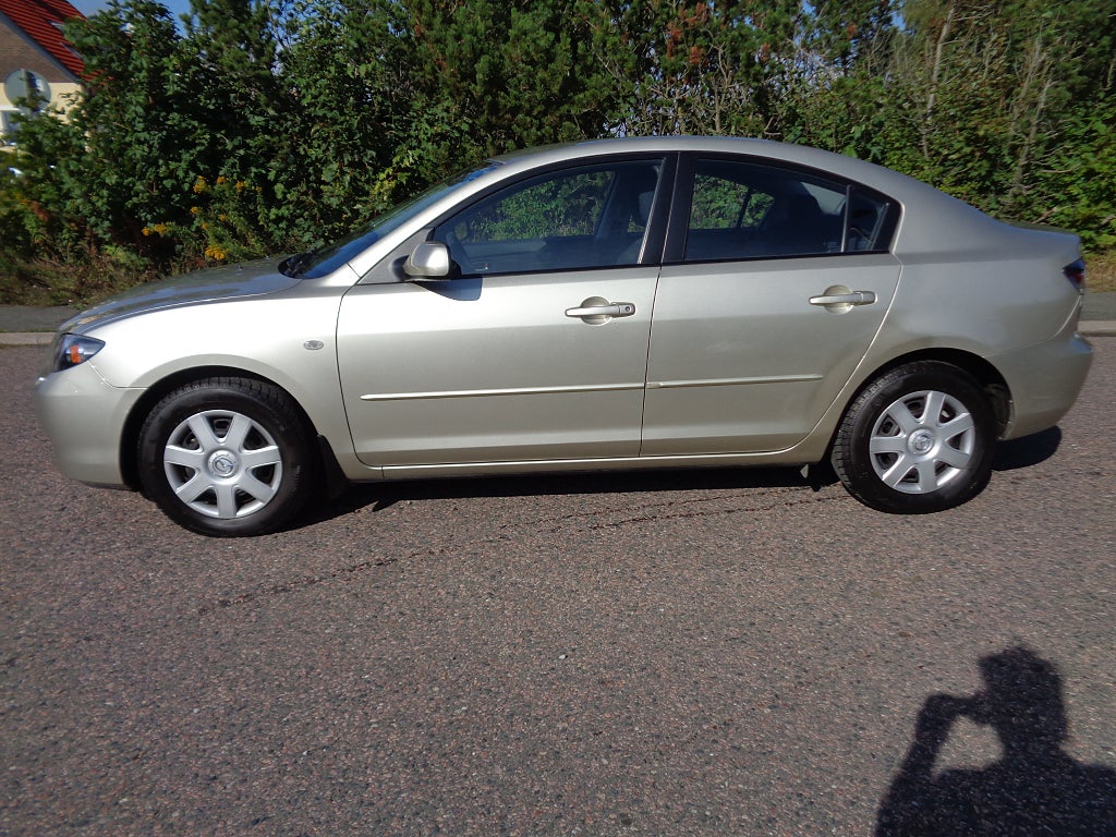 Mazda 3 Sedan 1.6 MZR OBS 6182 mil 1Brukare