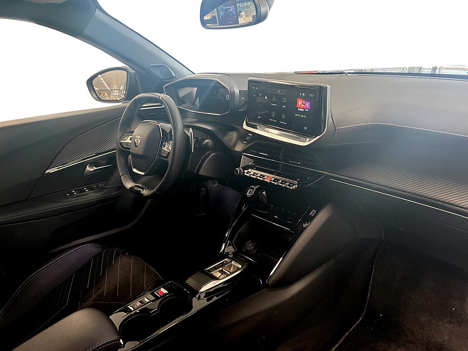 Bild på Peugeot 2008 GT 1.2 PT 130hk Aut - B-KAMERA, CARPLAY, KEYLESS