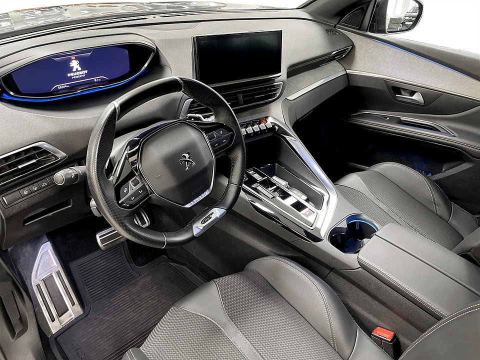 Bild på Peugeot 3008 GT 1.2 PT 130hk Aut B-KAMERA CARPLAY