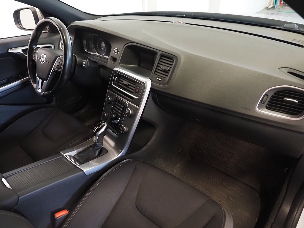 Volvo V60 D4 Geartronic Momentum Drag P-Sensorer Kamrem bytt 2014
