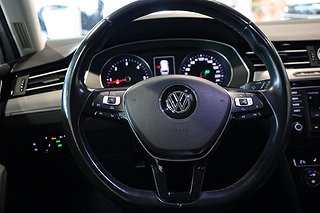 Kombi Volkswagen Passat 13 av 24