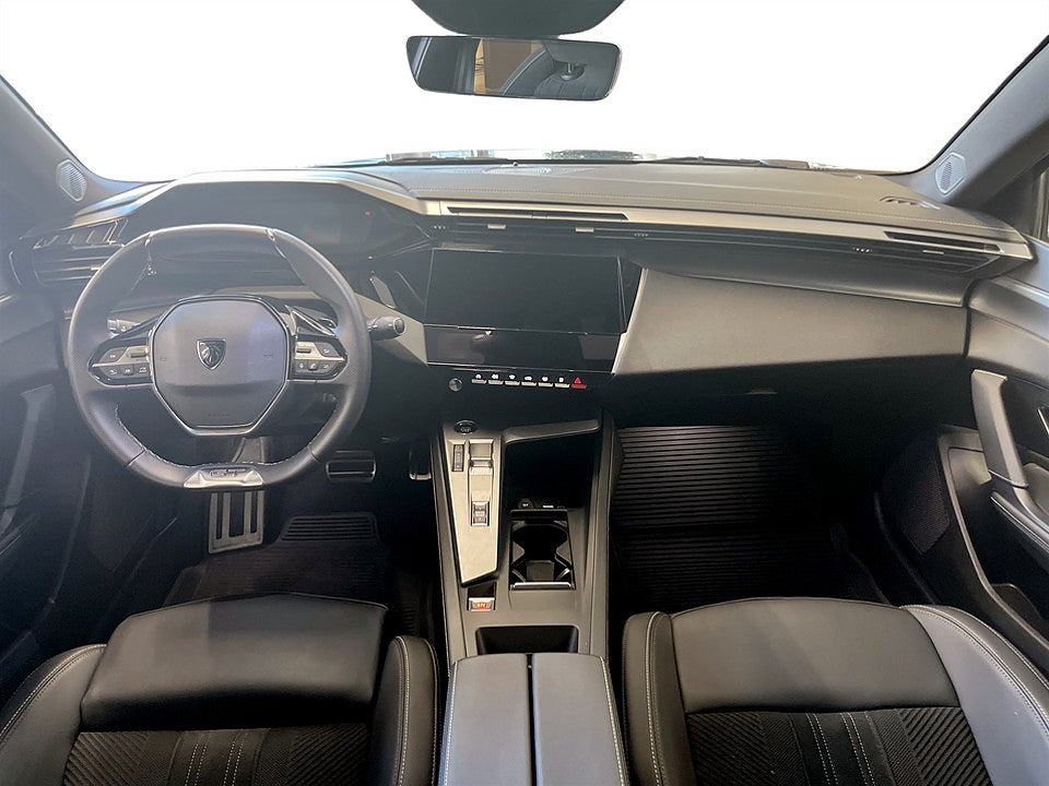 Bild på Peugeot 408 GT 1.2 PT 130hk Aut B-KAMERA CARPLAY ELSTOL