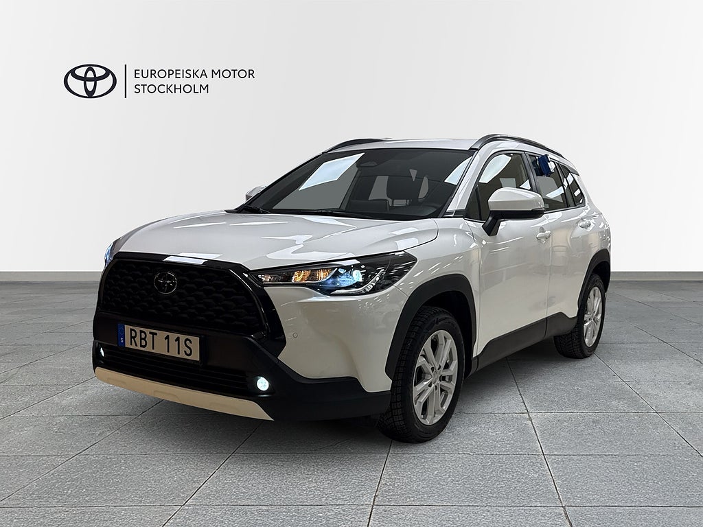Toyota Corolla Cross 2,0 HYBRID AWD-I ACTIVE PLUS / v-hjul