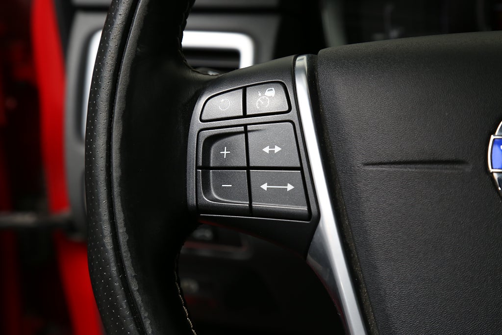 Volvo V70 D4 II S/S Sport E Business PRO Drag Navi VOC Läder 2015