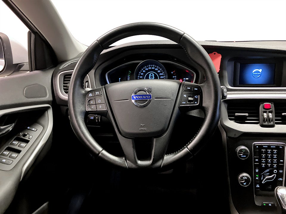 Bild på Volvo V40 Kinetic D2 120hk Aut DRAG VÄRMARE