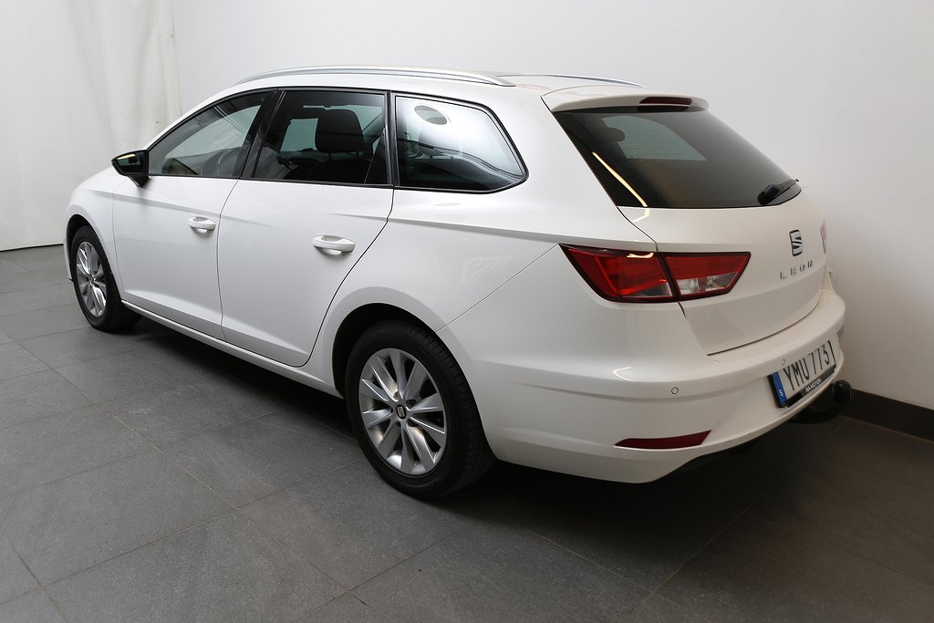 Seat Leon ST 1,2 TSI 110hk Style Kombi Panorama Kamera Drag 2018