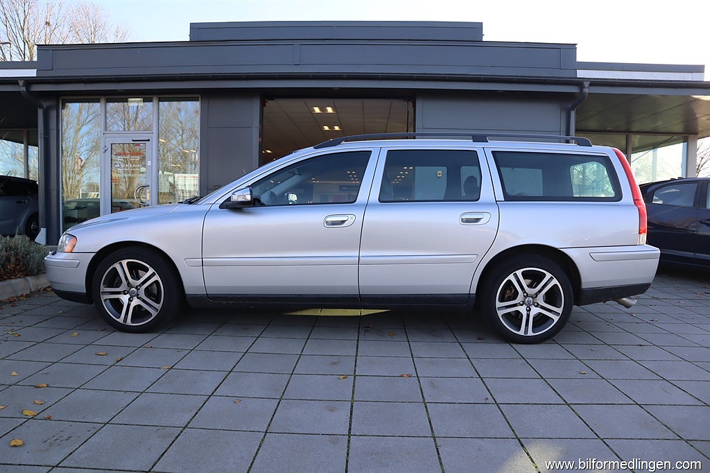 Volvo V70 2.5T 210hk Dynamic Edition Drag Fullservad Volvo 1 Ägare