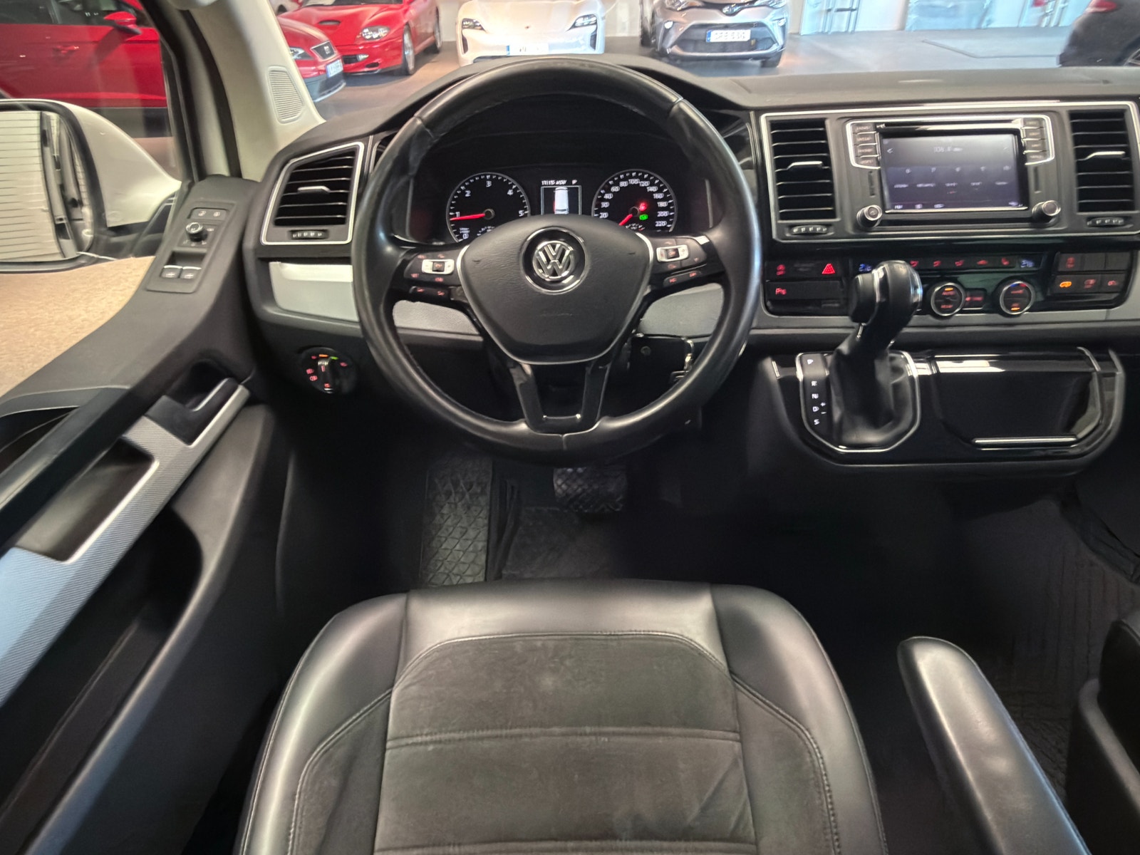 Volkswagen Multivan 2.0 TDI 4M 204hk Highline |7-sits|Drag|El-skjutdörrar 2018 - miniatyr 7