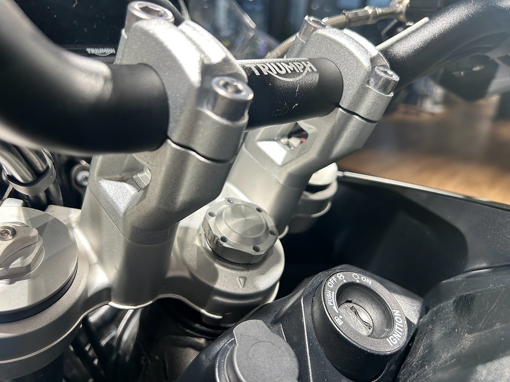 Triumph Tiger 800 XCX/LeoVincé/Sidoväskor/Motorbågar/2271mil