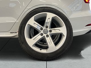 Audi A3 Sedan 1.6 TDI S Tronic/SoV-hjul/Psens/Adaptivfart