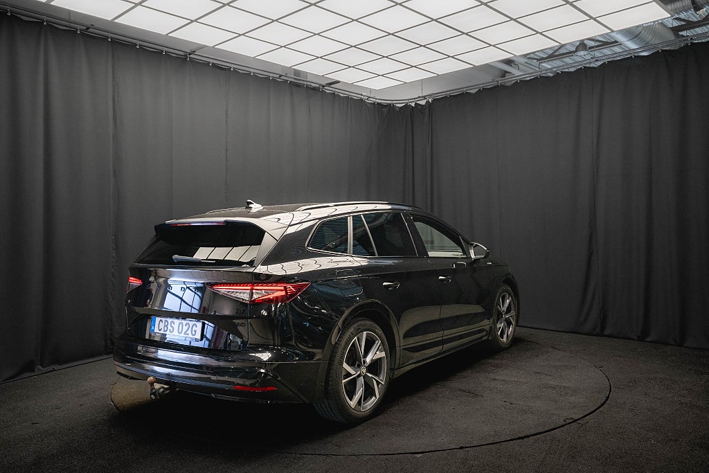 Skoda Enyaq iV 80 SPORTLINE DRAG KAMERA ELSTOL 1-ÄGARE MOMS 204hk