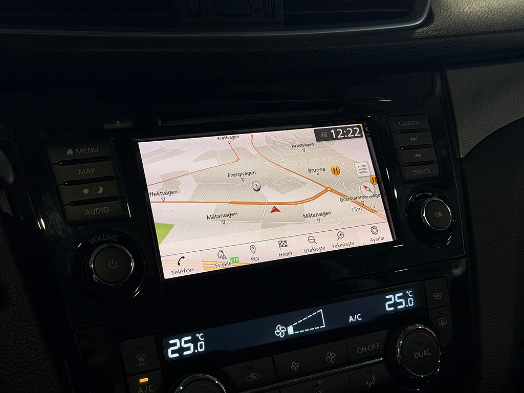 Nissan Qashqai 1.3 DIG-T 140hk | Tekna Design | Panorama | Navi | 360° 2019