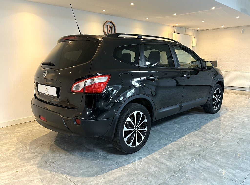Nissan Qashqai+2 1.6 117HK PANORAMA B-KAMERA GPS 1-ÄGARE FULLSERVAD