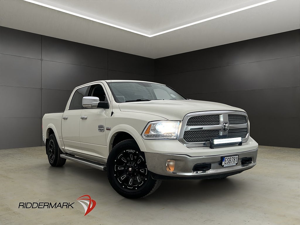 Dodge RAM 1500 LongHorn 5.7 4x4 Luft Drag Skinn Alpine Moms