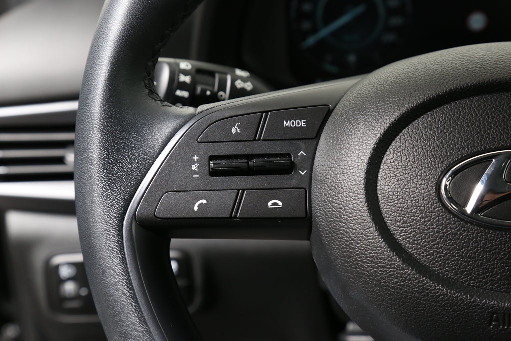 Hyundai Bayon 1,0 T-GDI MHEV 100hk Essential Aut CarPlay Kamera 2022