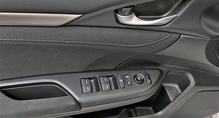 Halvkombi Honda Civic 8 av 12
