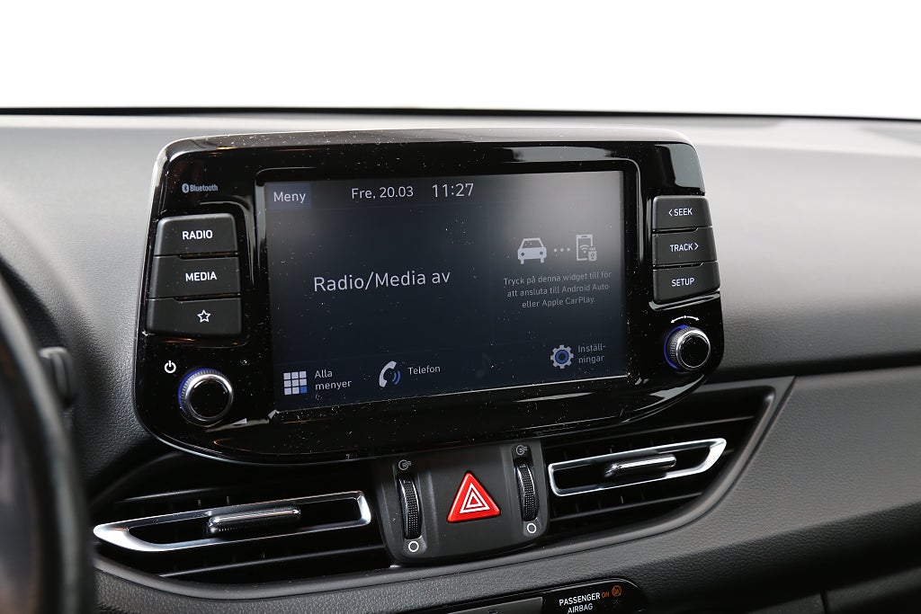 Hyundai i30 1,5 T-GDI 48V MHEV 159hk Advanced Aut Keyless Dragkrok 2022