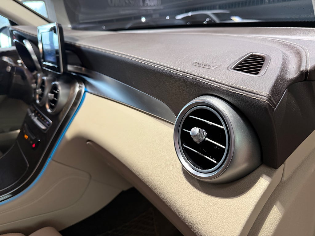 Mercedes-Benz GLC 220 d 4MATIC Värmare Läder Burmester Drag - bild 10