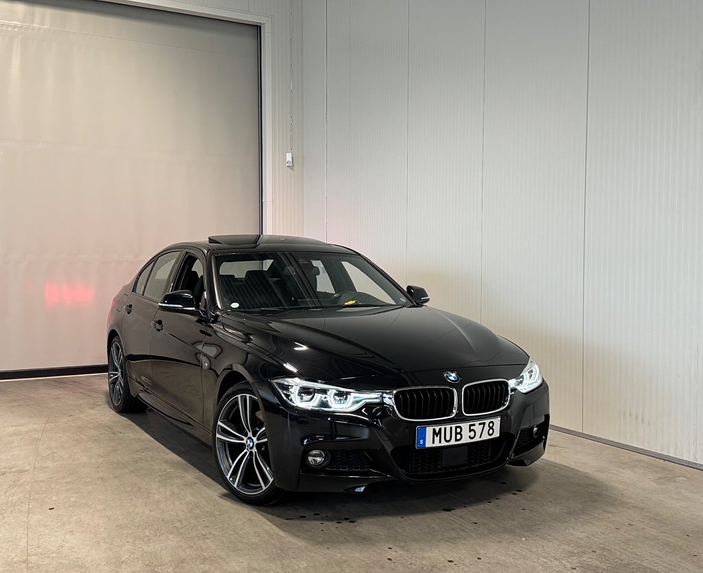 BMW 330i