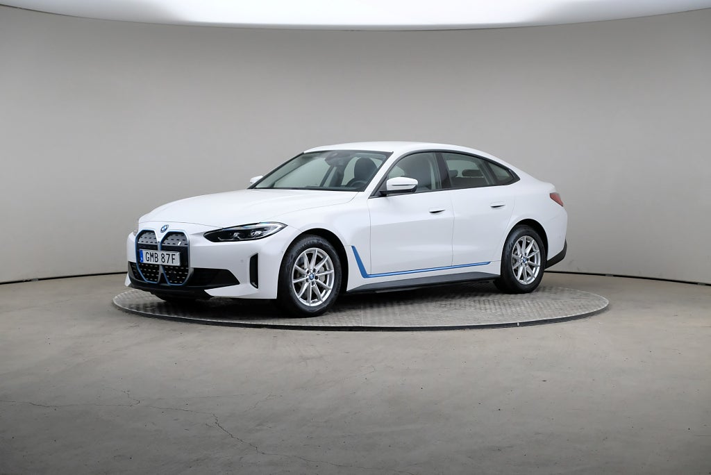 BMW i4