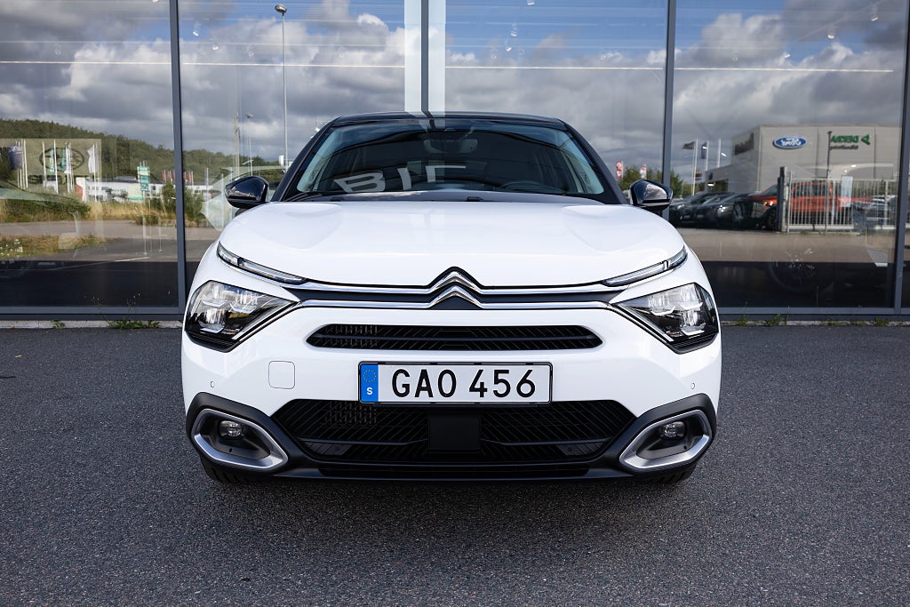 Citroën C4 SHINE 130hk Aut Fram- & B-kamera Rattvärme Navi