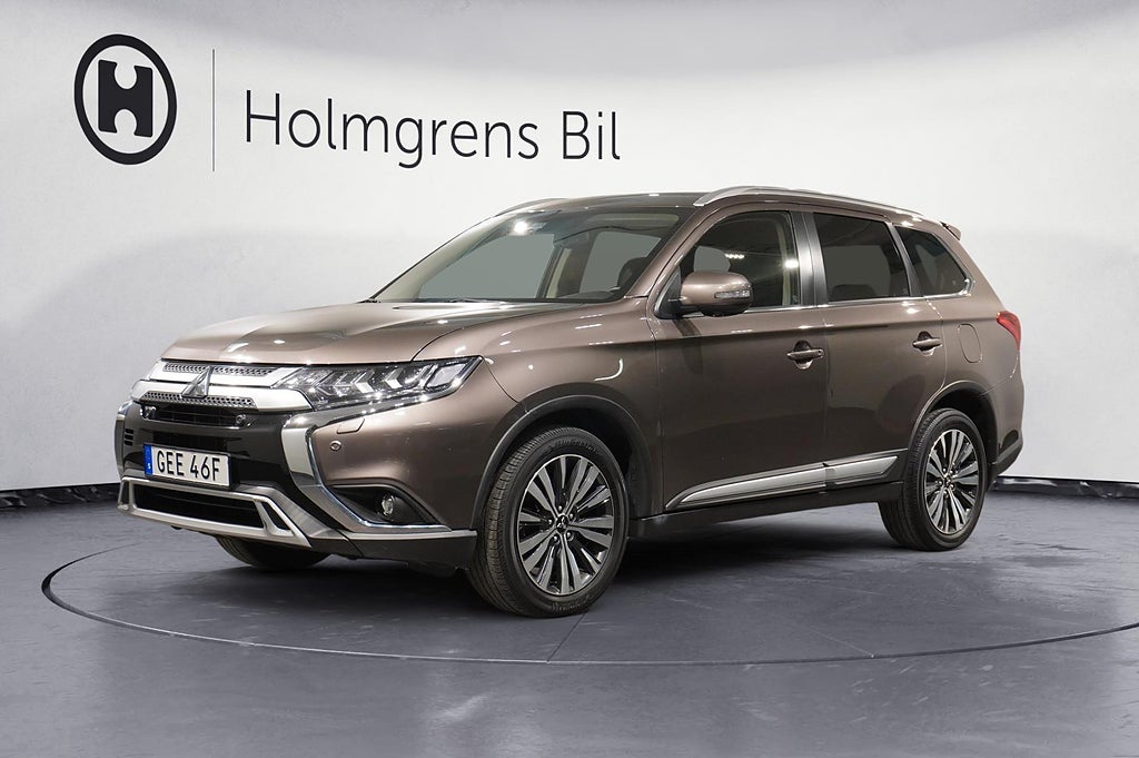 Mitsubishi Outlander Business 2.0 150hk 4WD 7 Sits Läder Kamera
