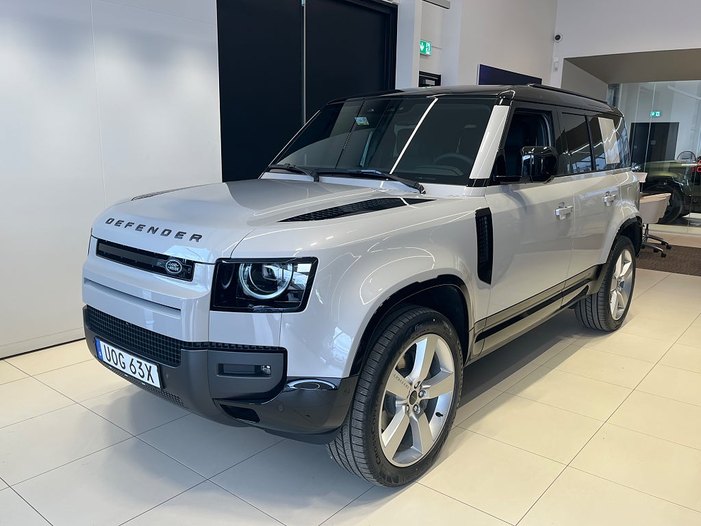 Land Rover Defender 110 P300e X-Dynamic SE